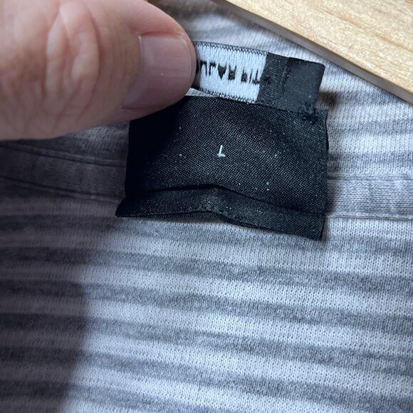 SOLD Hugo Boss Long Sleeve Reversable Light Jacket Size Large - Picture 3 of 11